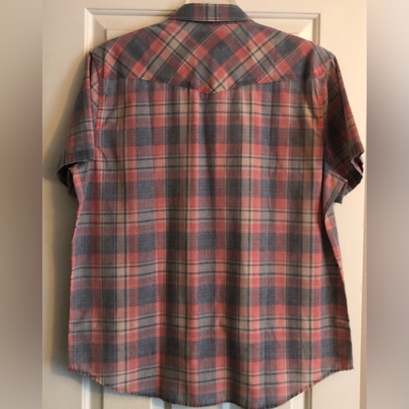 Men’s Lucky Brand Short Sleeve Shirt - Picture 3 of 9